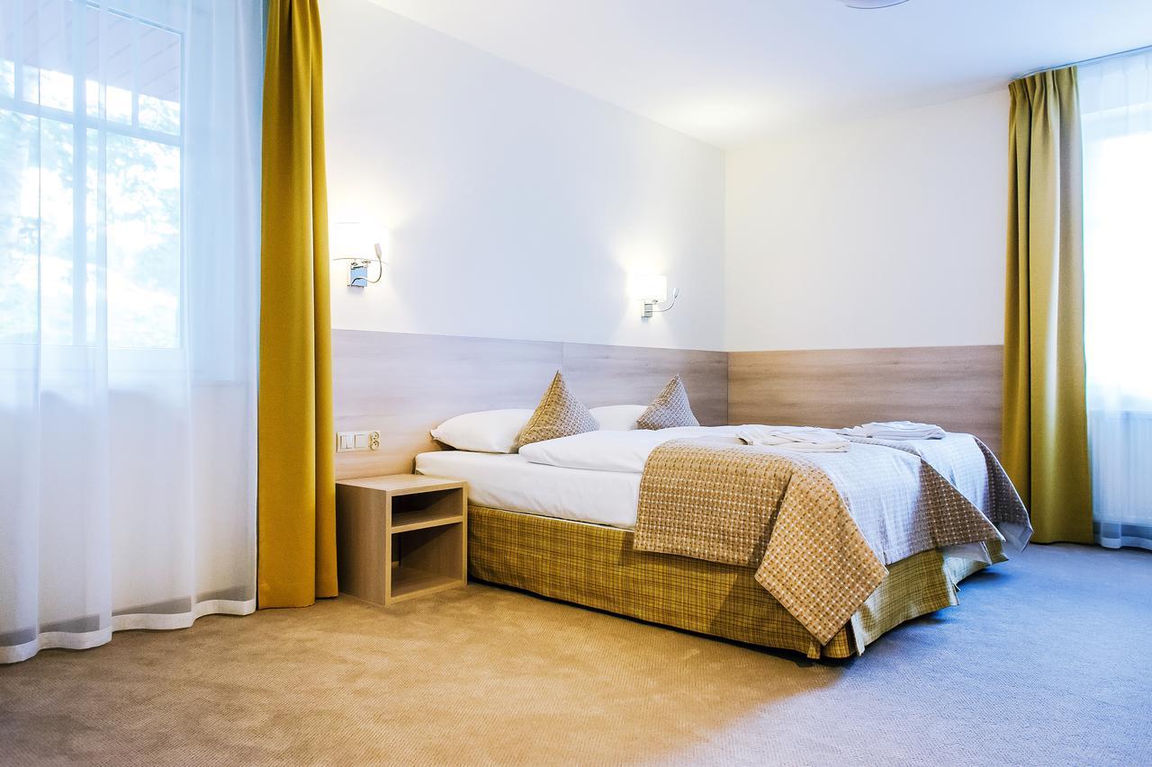 Hotel Willa Odkrywcow Шклярска Поремба Екстериор снимка