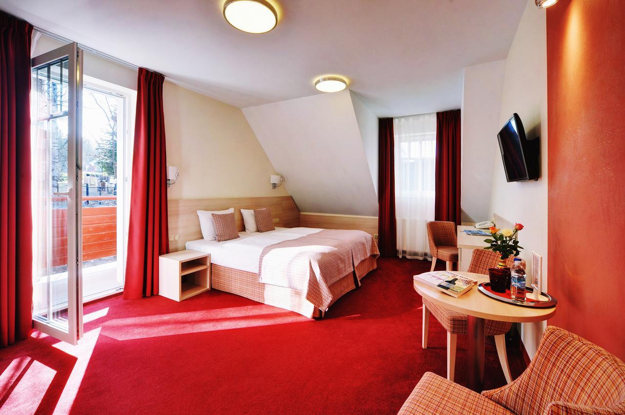 Hotel Willa Odkrywcow Шклярска Поремба Екстериор снимка